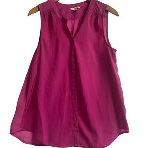 American Eagle purple sheer blouse. Sleeveless and Vneck. Very pretty! Womens M